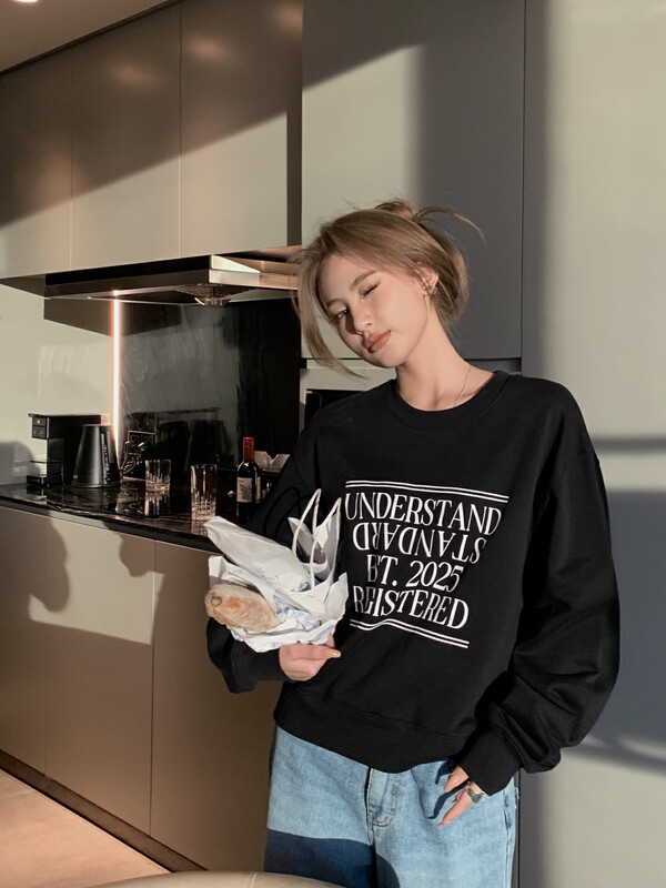 [11AN] Casual Print Loose Short Sweater A6886