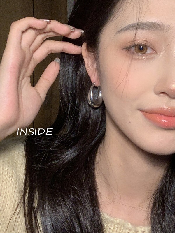 [INSIDE] Korean version of simple and exquisite atmosphere earrings (with box random) R3530# ZXL