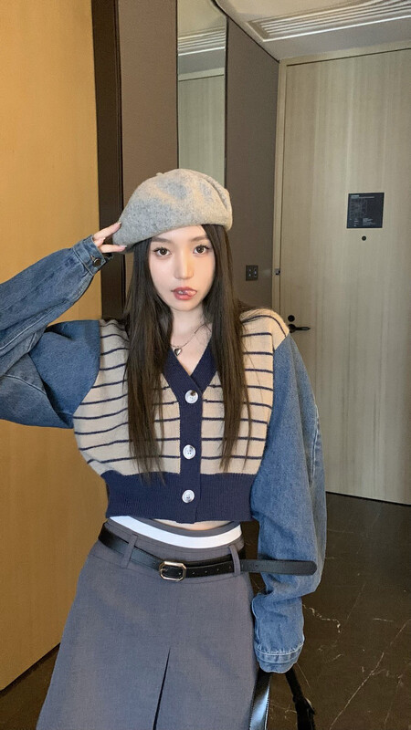 New in autumn! [Timely rain] Thin striped stitching denim warm sweater N1789# WPL