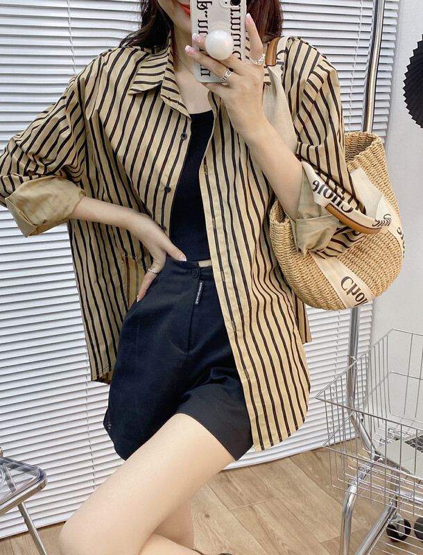 New in early autumn! [I-D] Korean loose slit striped shirt YS6087# L
