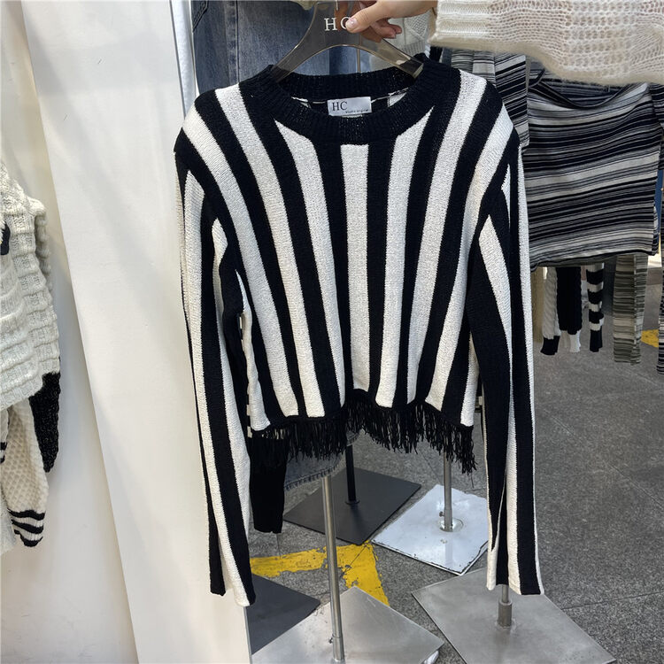 Autumn is new! [Korean C home] Korean round neck hem tassel design warm sweater 0134# LSW
