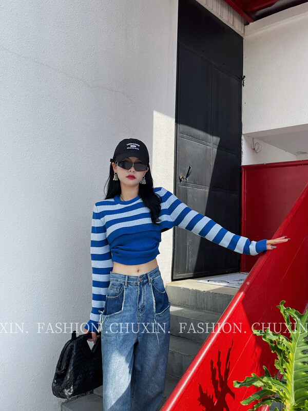 New for Autumn! [C.X Original Heart] Female Hong Kong Style Solid Color Bottoming Sling + Irregular Striped Long Sleeve Blouse Set Z510# WTT