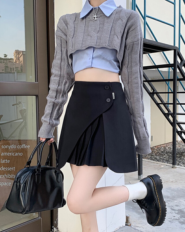 Autumn is new! [Timely rain] Korean style ins design sense stitching pleated college style skirt 44219# WPL