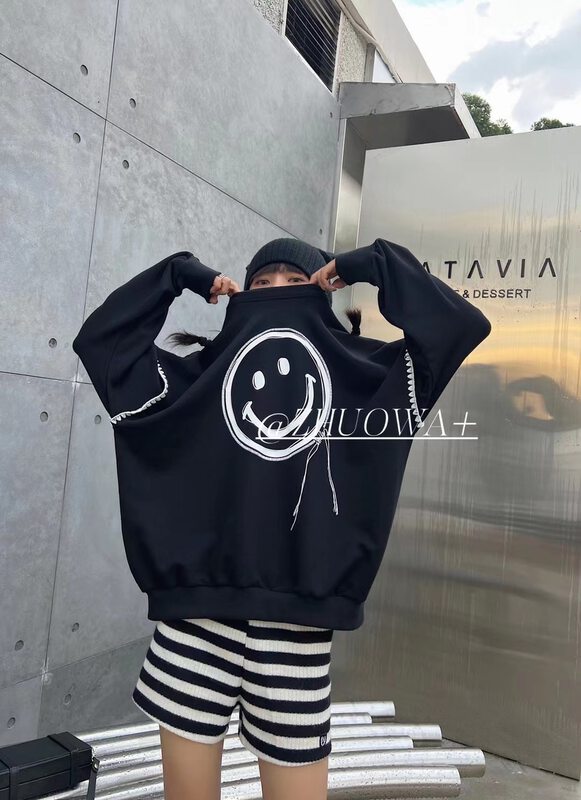 New in autumn! [Strictly selected by buyers - Zhuowa] Loose round neck sweater with big smiley face 5179# CL