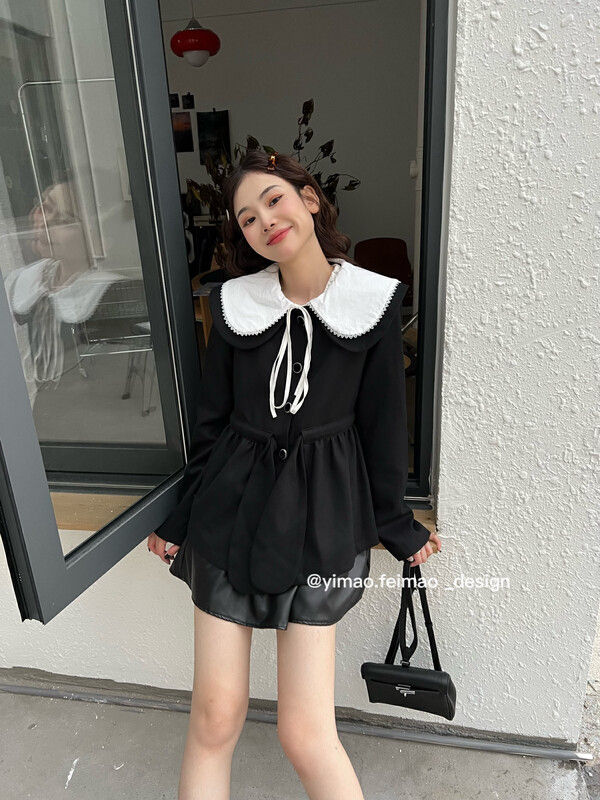 【FEI MAO】Sweet stitching doll collar coat short coat Z-8539
