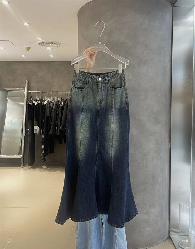 Autumn is new!【IN.CHOOSE U】Korean version gradient design slim fishtail denim skirt 69553# CQW