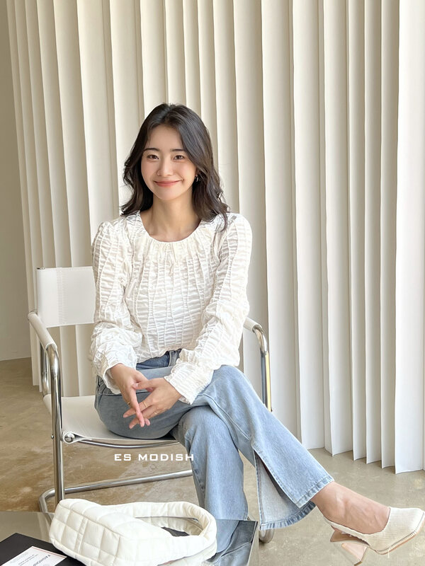 New in autumn! [ES MODISH] textured round neck temperament long-sleeved T-shirt BL1886# CQW