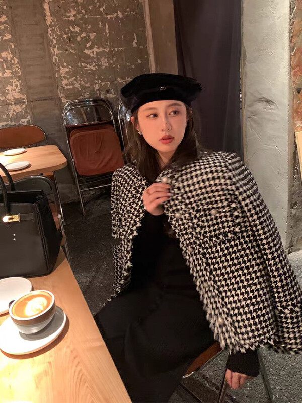 Autumn is new!【KIKI STUDIO】Fashionable temperament small fragrance short coat 6711# HJY