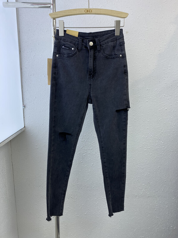 New in early autumn! [OKD] Fashion Korean style jeans with holes and thin feet 52626-0000# ZXL