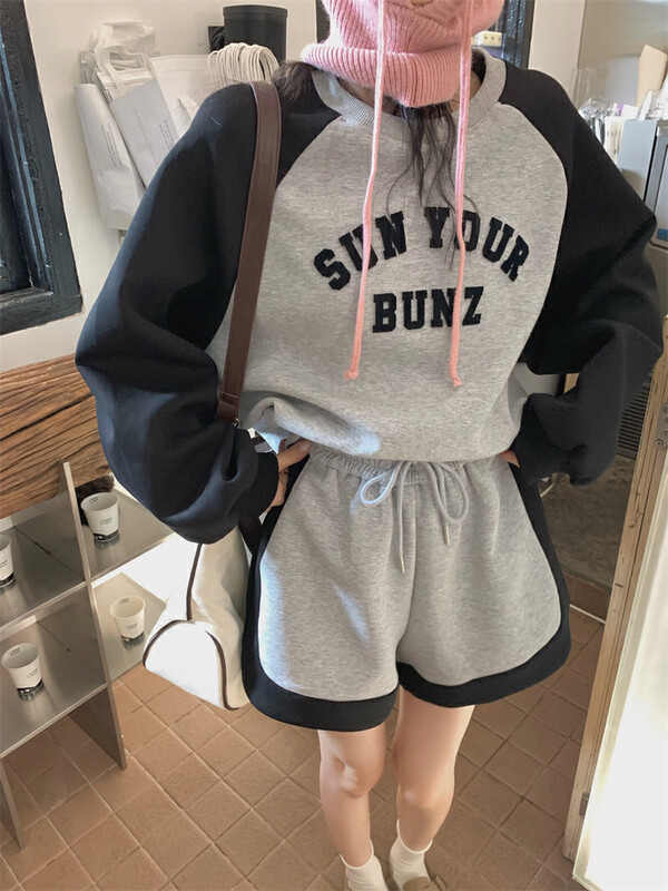 New in autumn! [Timely rain] Korean style ins contrast color flocking letter sweater + high waist thin elastic sports shorts suit 48215# WPL