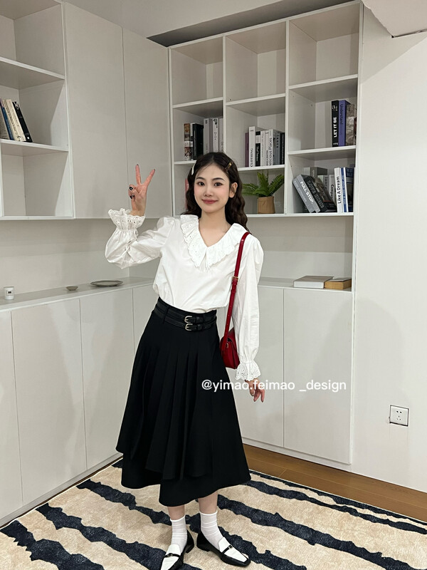 【FEI MAO】Ruffled V-neck long-sleeved Korean salt loose shirt Z-8486
