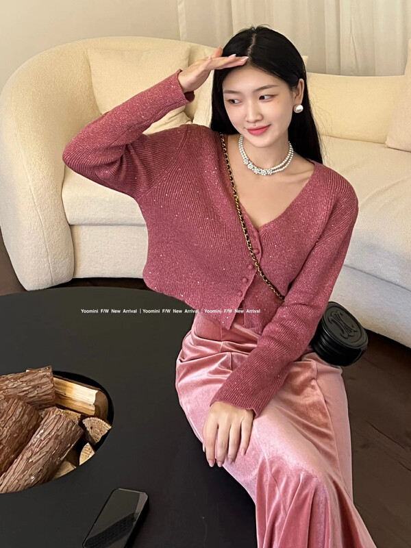 New in autumn! [YOOMINI] V-neck loose short knitted sweater Q13689-S# WPL