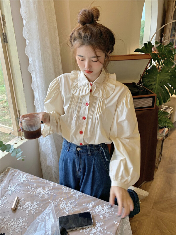 Autumn is new! [Timely rain] Hanfeng ins sweet age-reducing heavy industry doll collar fungus edge lapel flower button shirt 20479# WPL