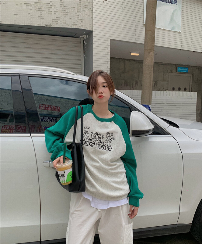 New in early autumn! [Timely rain] Korean style ins casual design sense small loose pullover embroidery edging sweater 52755# WPL