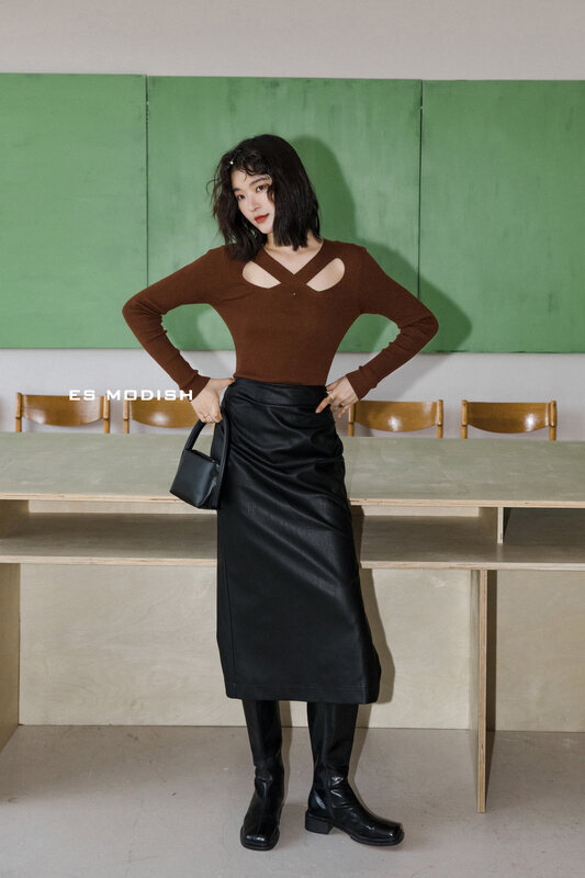 New for Autumn!【ES MODISH】Cross Hollow Collar Design Slim Fit Warm Sweater (including 25% Cashmere) BL1860# CQW