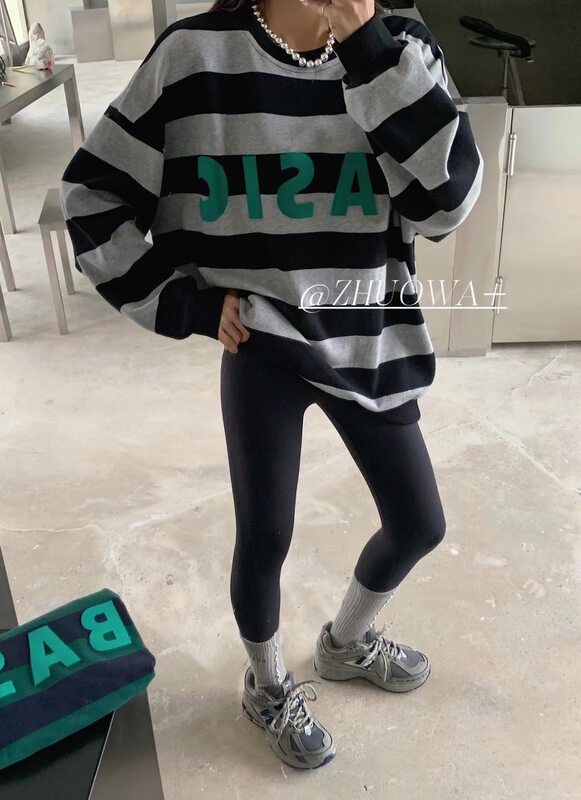 New in autumn! [Strictly selected by buyers - Zhuowa] Striped letter loose round neck sweater 5056# CL