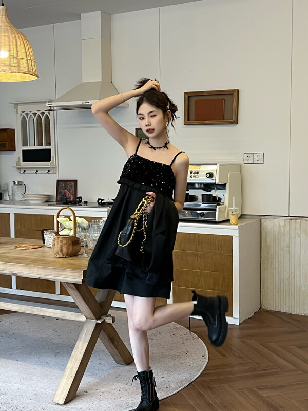 New in autumn!【FEIMAO（YIMAO）】Simple temperament suspender dress Z-8463# LSL