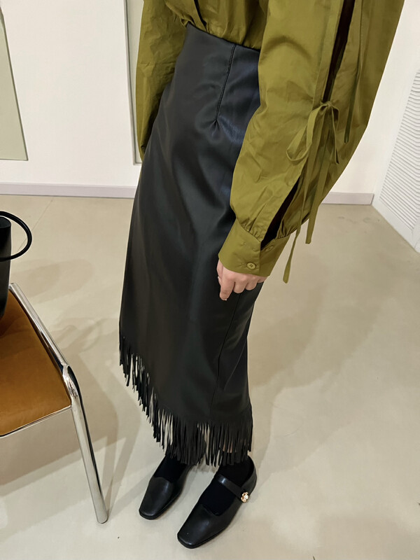 New in early autumn! [FEIMAO (YIMAO)] High waist fringed lady's slim skirt (sell skirt only) YM-1008# LSL