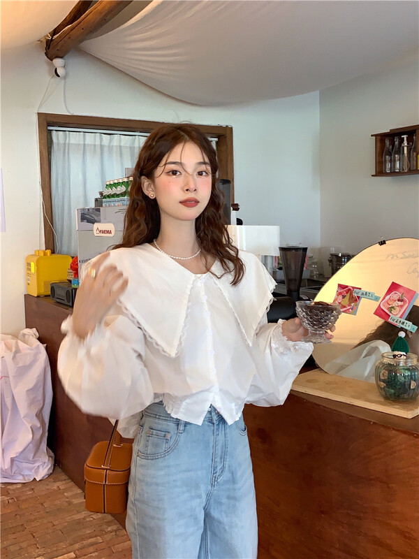New in early autumn! [Timely rain] Korean style ins retro French design lace doll collar age-reducing waist shirt A3759# WPL