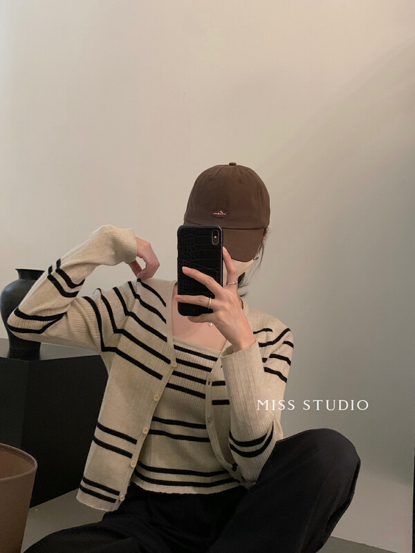 【MISS】Korean wool striped sling knitted cardigan suit C2072