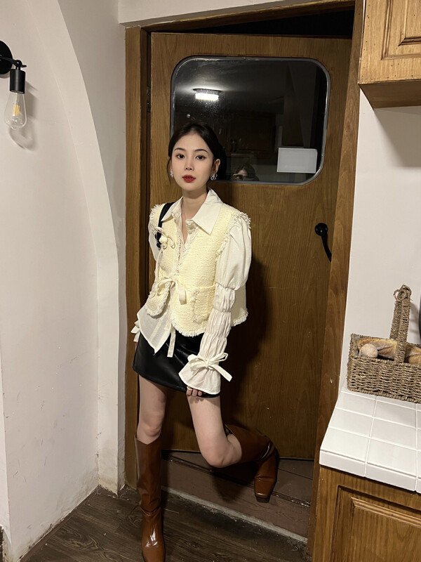 New in autumn!【FEIMAO (YIMAO)】Sweet three-dimensional flower lace-up vest YM-8475# LSL