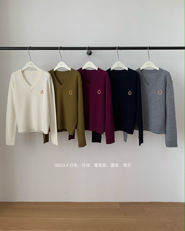 【T.G】Korean V-Neck Embroidered Warm Sweater (100% Wool) 18523# CLS