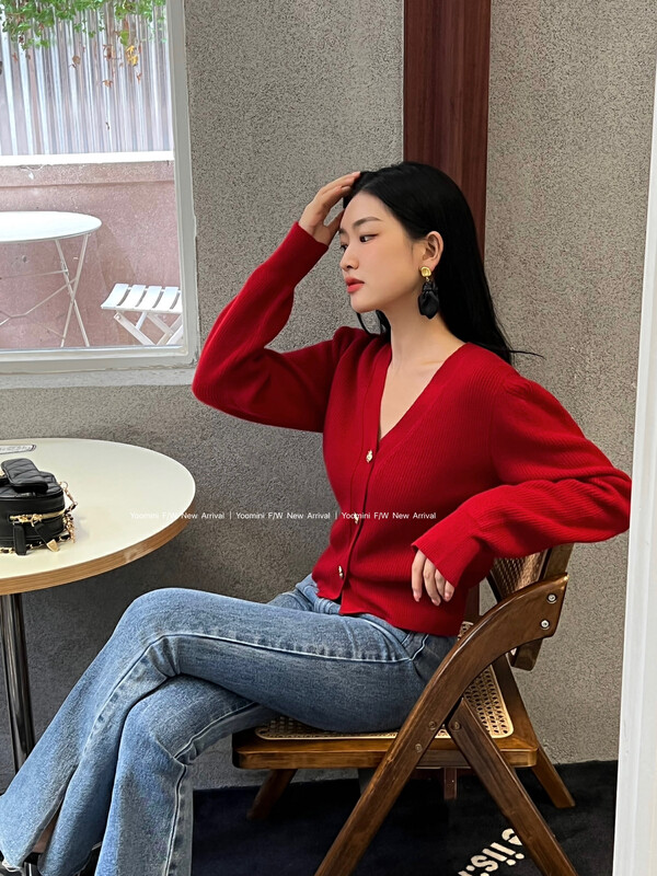 【YOOMINI】V Neck Metal Buckle Loose Warm Sweater Q13659-S# WPL