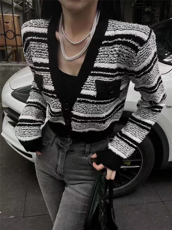 New in autumn! [Korean C home] casual V-neck striped knitted cardigan 0607# PCZ