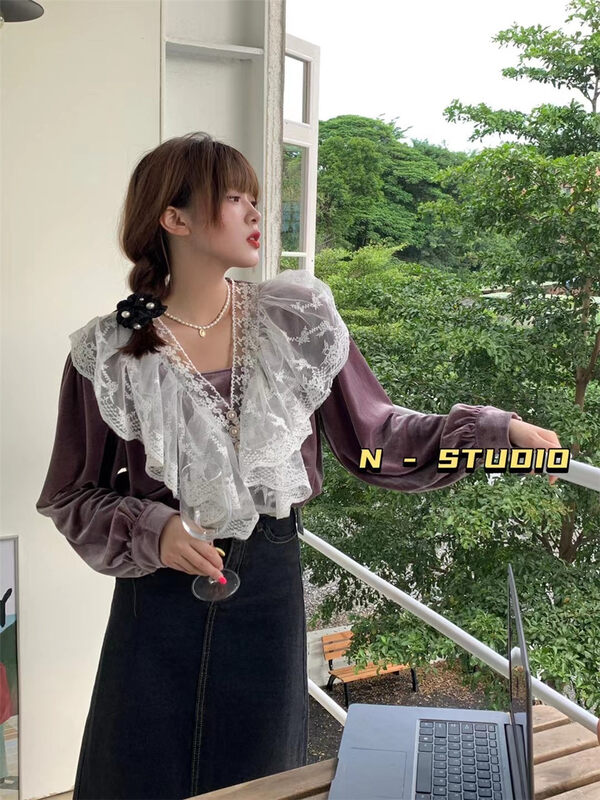 New in autumn! [N] velvet lace pearl button Korean color matching pleated shirt Q200# WTT