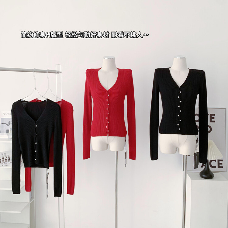 New in autumn!【KAKAJIA】Pearl Button Simple Slim Knit Sweater YS1-2694# OZQ