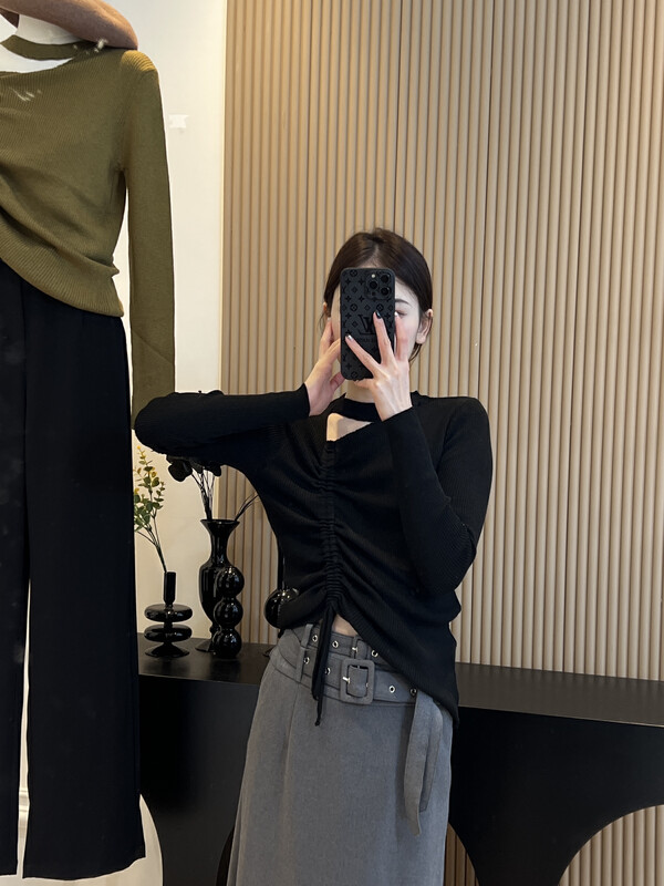 【FEI MAO】French halterneck knitting design feeling niche slim fit bottoming sweater top bottoming shirt Z-2402