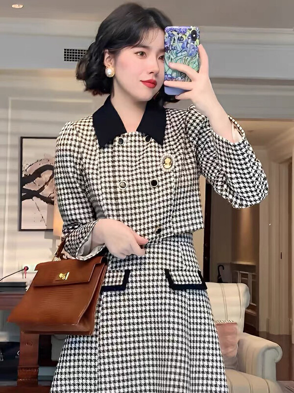 New in autumn!【KIKI STUDIO】Celebrity Retro Houndstooth Short Jacket + High Waist Mid-Length Skirt Suit 6637# HJY