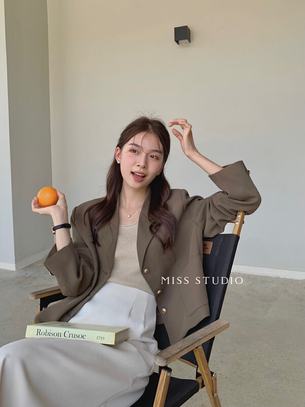 [MISS] Korean double-pocket simple temperament short coat F2315