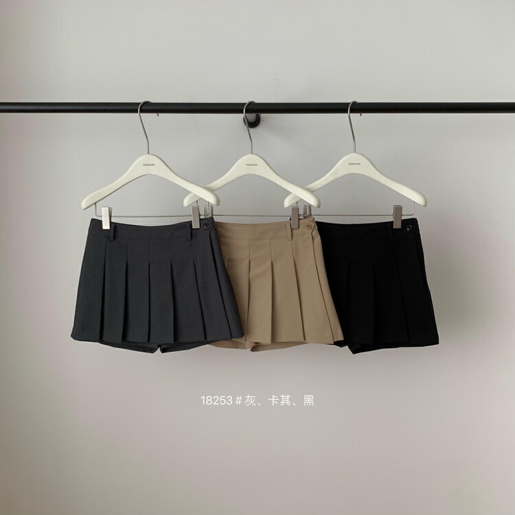 New in early autumn! [T.G] pleated simple and slim casual shorts 18253# CLS
