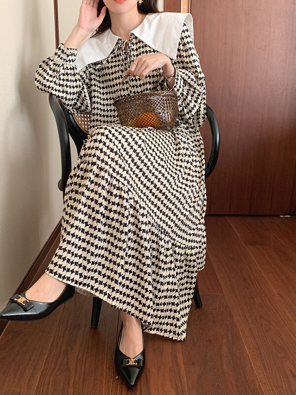 New in early autumn! [Timely rain] Hanfeng ins retro contrast color navy collar houndstooth slim and loose temperament dress 50895# WPL