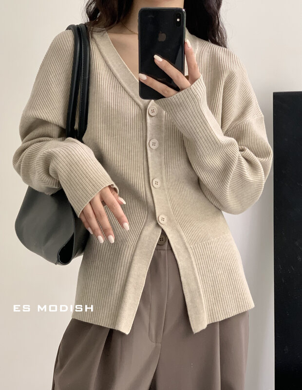 New in autumn!【ES MODISH】V-neck single-breasted solid color knitted cardigan JK1895# CQW