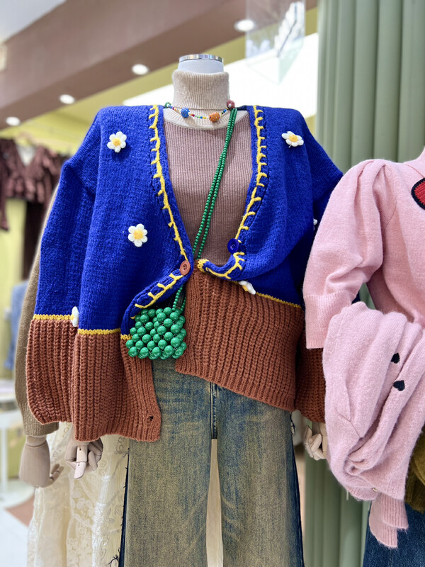New in autumn! [ADDOIL] Retro three-dimensional flower color matching warm sweater 9090-1# ZXL