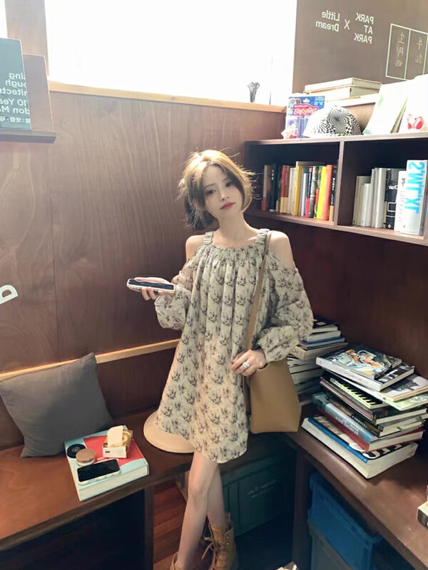初秋上新!【KIKI STUDIO】復古碎花寬鬆吊帶連衣裙  6465#  HJY