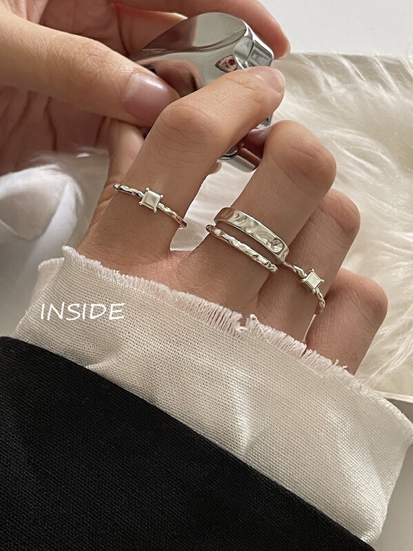【INSIDE】 Korean Exquisite Fashionable Stacked Versatile Rings (Random Distribution With Box) J3549# ZXL