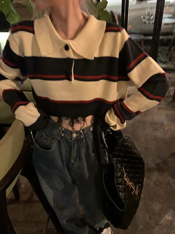 New in autumn! [KS] Retro contrast color striped hole POLO collar sweater short warm sweater 22550# CQW