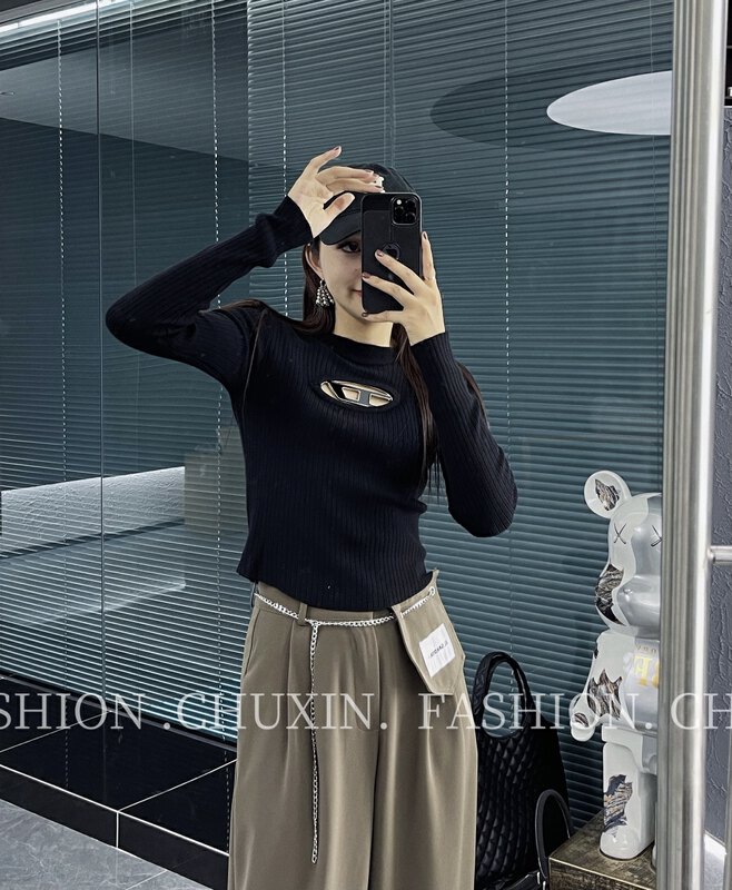New in early autumn! [C.X original heart] hollowed-out slim long-sleeved design letter sweet and cool wind knitted cardigan Z529# WTT