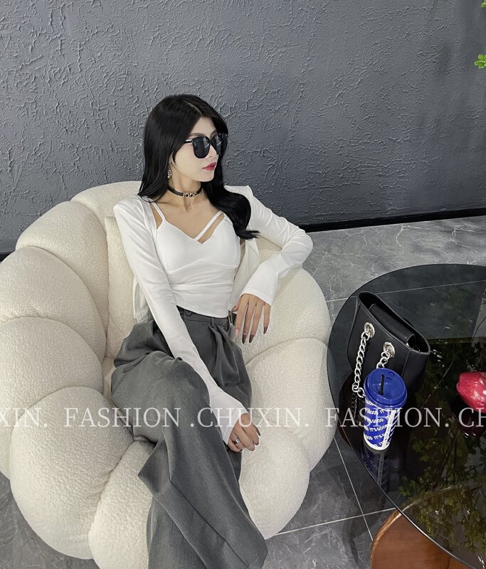 Autumn is new! [C.X Original Heart] Spice Girl Camisole + Thin Loose Knit Cardigan Suit 6565# WTT