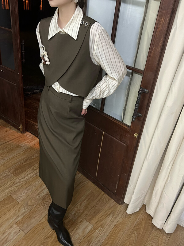 New in autumn!  【FEIMAO (YIMAO)】Commuter style beaded suit vest + slim long skirt suit Z-4541# LSL