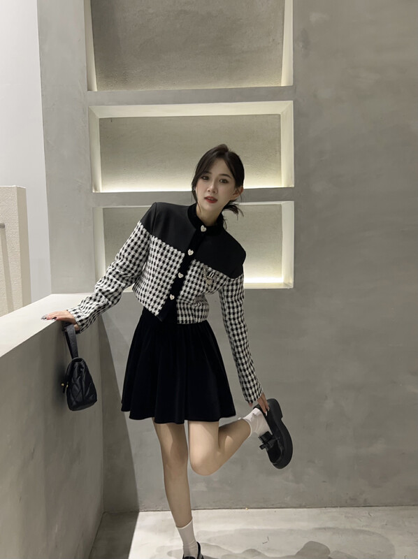 【FEIMAO（YIMAO）】Single-breasted short coat with color matching and thin texture (with brooch detachable) Z-8483# LSL