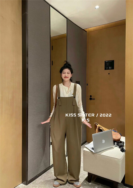 【KISS SISTER】Solid color loose texture casual overalls 22A9625