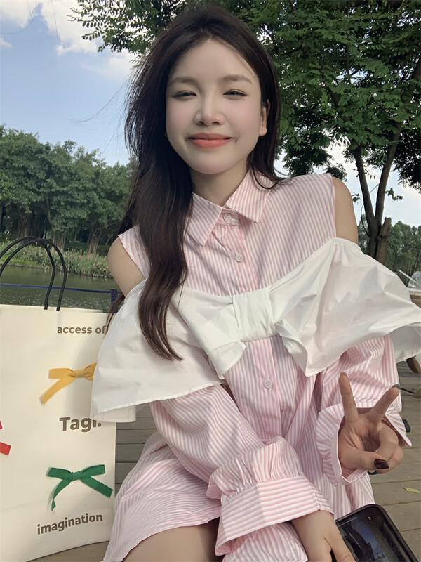 New in early autumn! [Timely rain] Korean style bow stripe off-shoulder shirt 29995# WPL