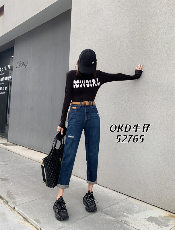 New in autumn! [OKD] Korean version of the rear leather card design Harlan ripped jeans (with belt) 52765# GY