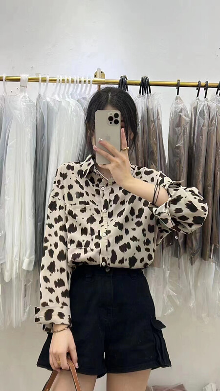 New in autumn! [I-D] Korean version all-match leopard print long-sleeved shirt 88358# L