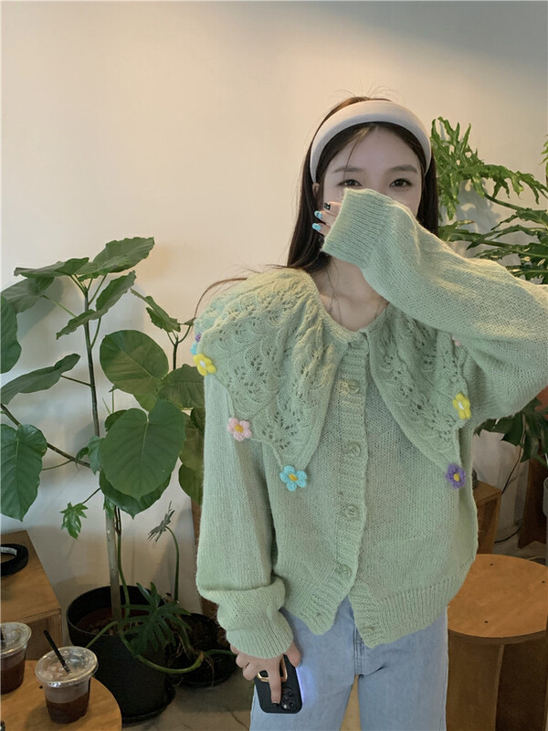 New in autumn! [Timely rain] Korean style ins sweet and age-reducing design three-dimensional flower warm sweater R995# WPL