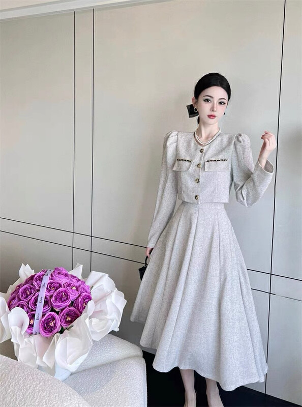 New in autumn! [KIKI STUDIO] Xiaoxiang style fashion coat + high waist temperament skirt suit 6626# HJY